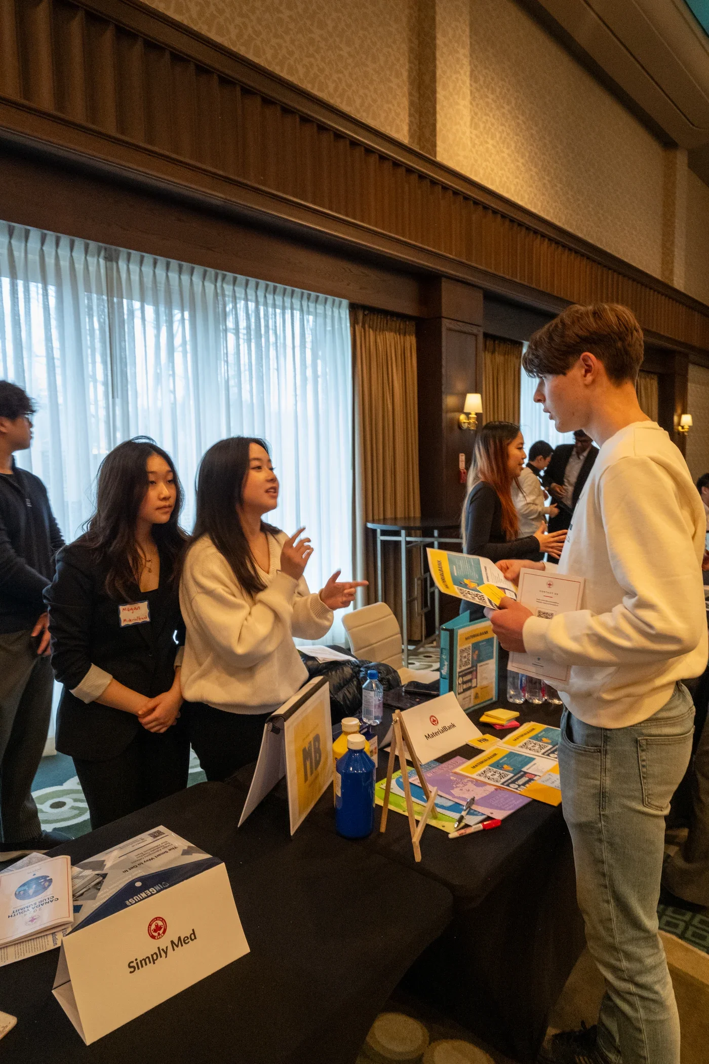 Youth Summit 2024 会间交流