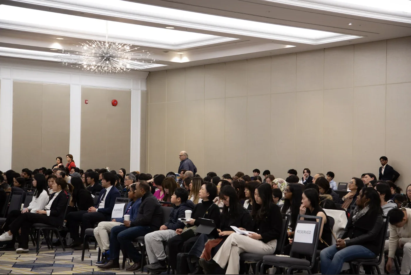 Youth Summit 2025 观众席